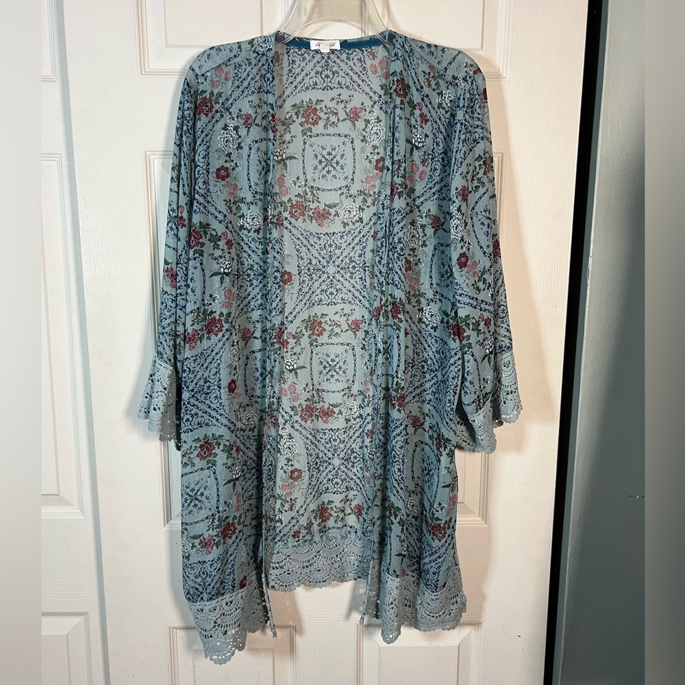 Mason & Belle Floral Kimono Cardigan with Lace Trim